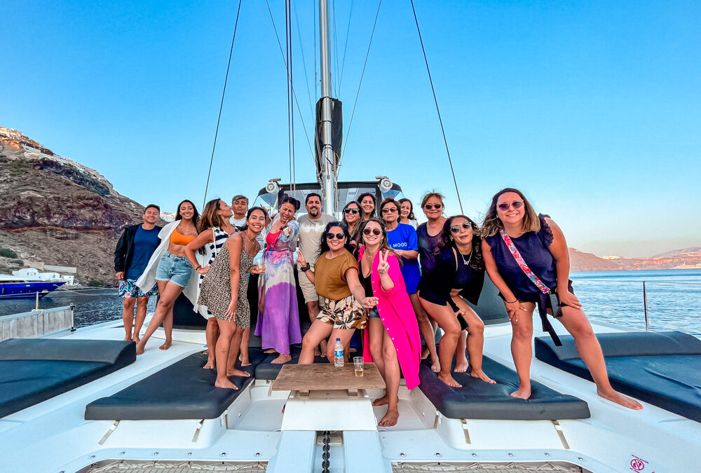 A group trip to Greece: 5 unforgettable moments that you will live with BALIBUTA